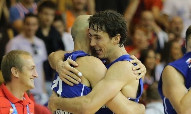 1832179-img-sport-basketbal-mistrovstvi-evropy-cesko-polsko-jiri-welsch-lubos-barton
