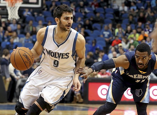 Ricky Rubio, Mike Conley