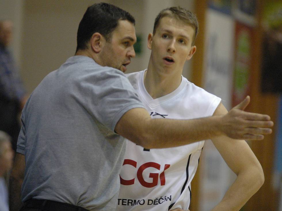 6242972-sport-basketbal-ctvrtfinale-cp-bk-decin-bc-kolin_galerie-980