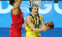 Zmrtvýchvstání Fenerbahce proti Olympiakosu režíroval Bogdanovič