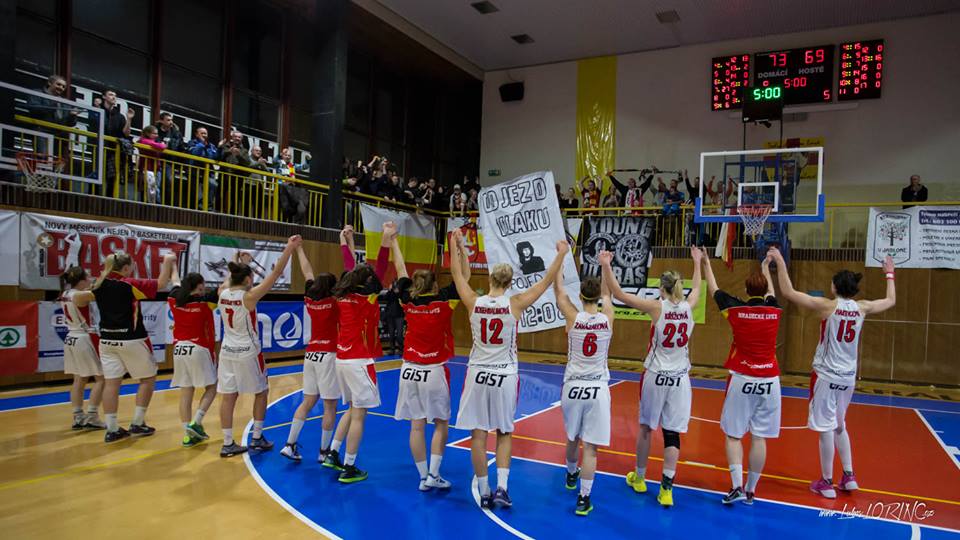 Hradecke_lvice_oslava-zdroj_foto_Lubos_Lorinc_cz