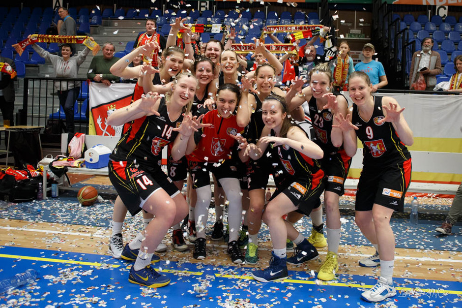 Hradecke_lvice_postup_do_finale_zdroj_Lubos_Lorinc_hradeckelvice_cz
