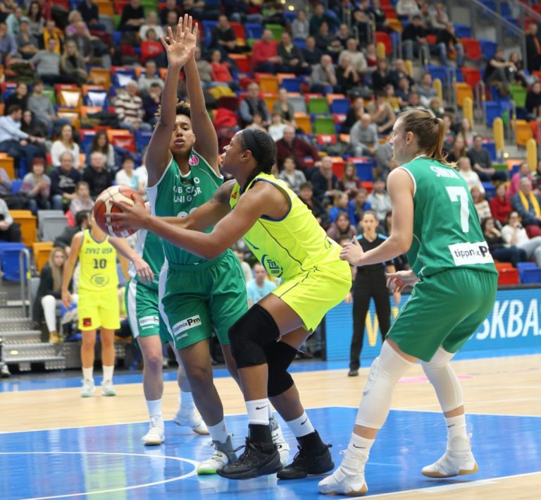 Kia_Vaughn_USK_zdroj_uskbasket_cz