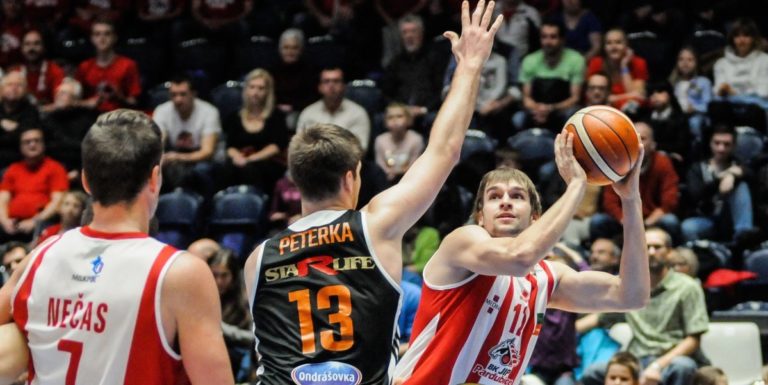 Kohout proti NBK
