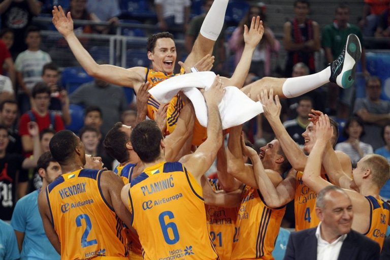 kyle-kuric-mvp-superecopa-2016