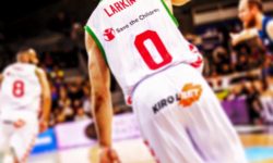 Shane Larkin zajistil Baskonii vítězství nad obhájcem titulu