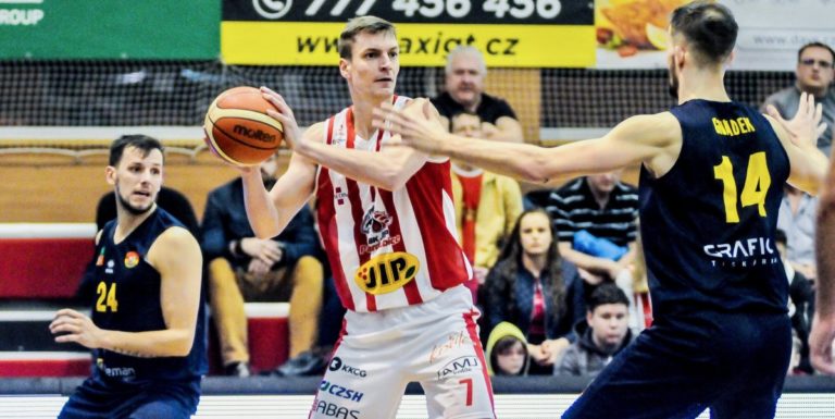 Nečas vs. Šiřina, Gniadek