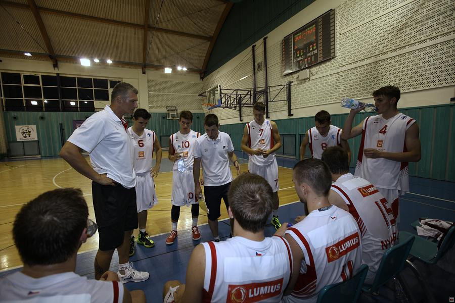 Nymburk_B_porada_zdroj_basket-nymburk_cz