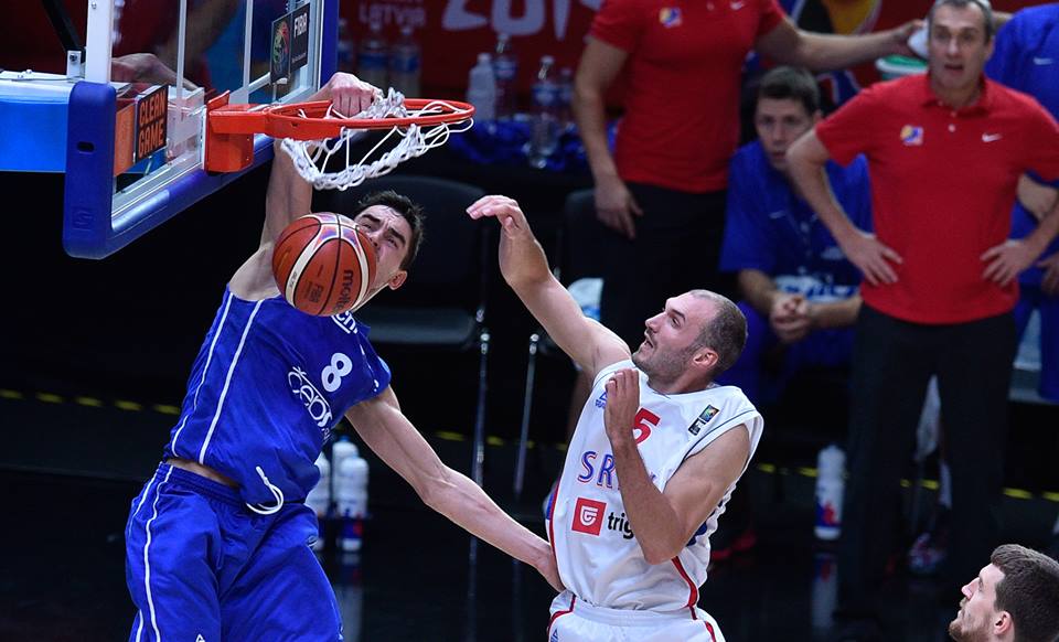 Tomas Satoransky pres Simonovice