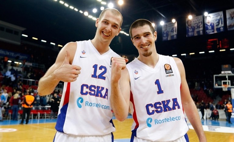 pavel-korobkov-and-nando-de-colo-celebrates-cska-moscow-eb14