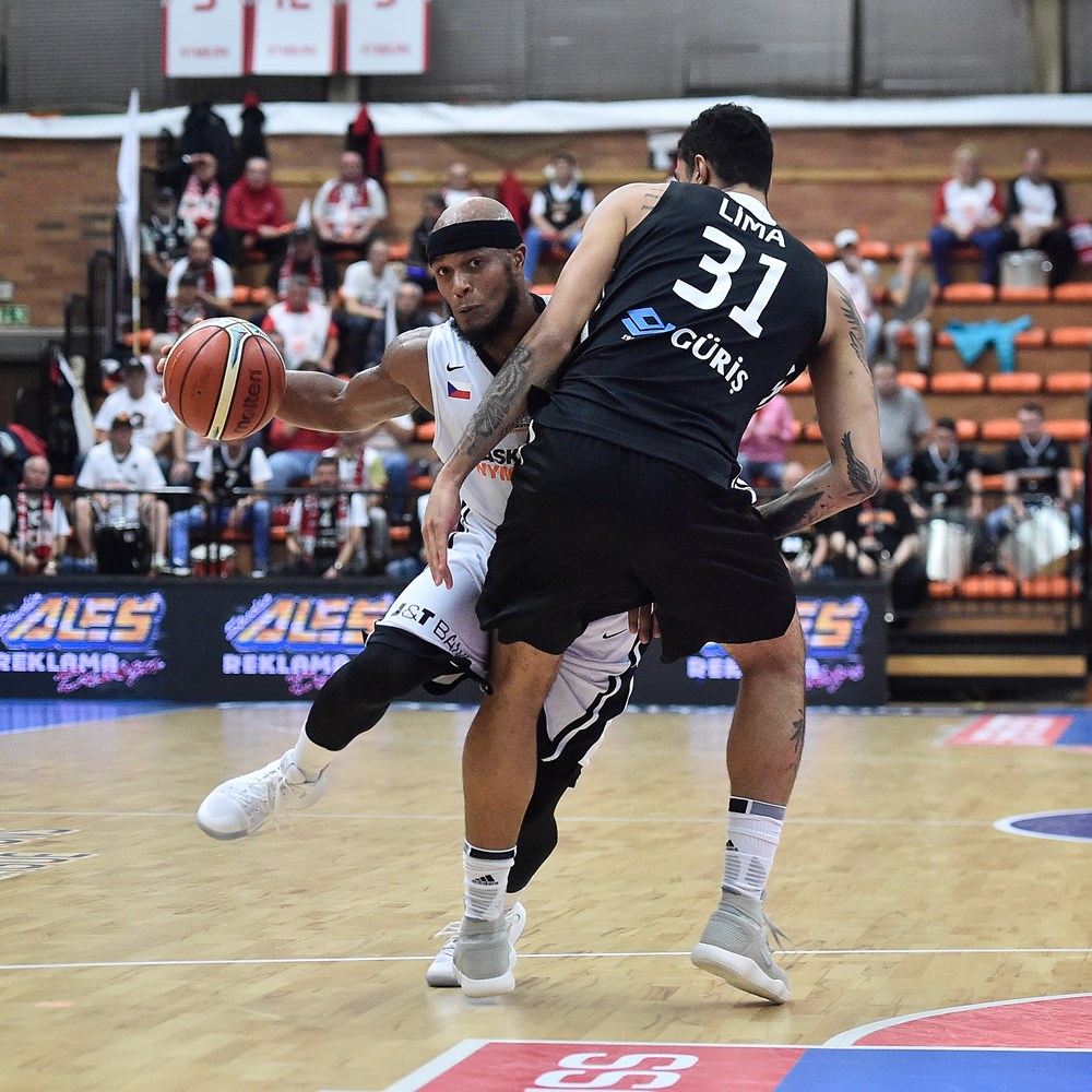 ÚNIK Lawrence